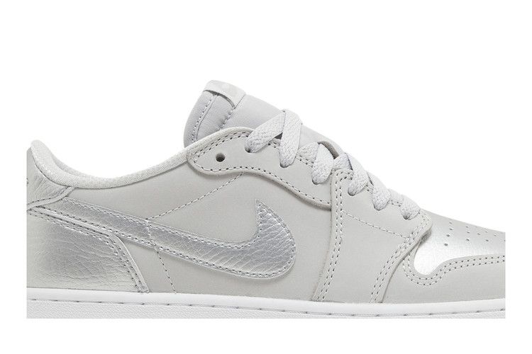 Jordan 1 Low OG Metallic Silver (GS)