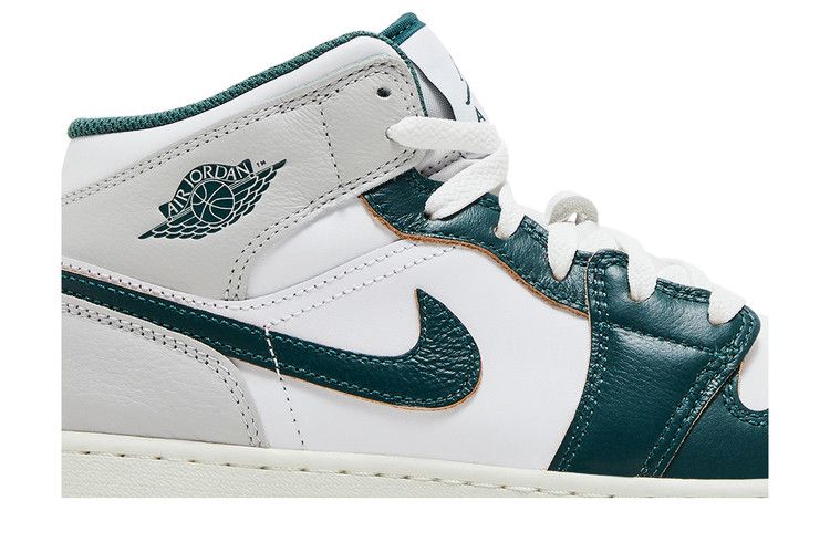 Jordan 1 Mid SE Oxidized Green (GS)