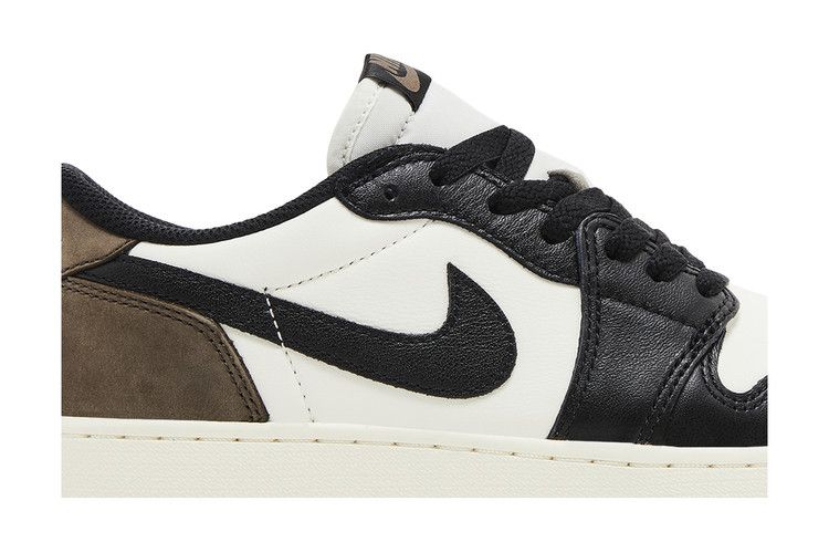Jordan 1 Retro Low OG Mocha (GS)
