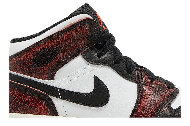 Jordan 1 Mid Wear-Away Chicago (GS)