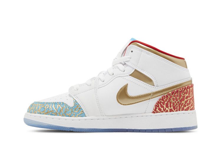 Jordan 1 Mid Sneaker School NC to Chicago (GS)