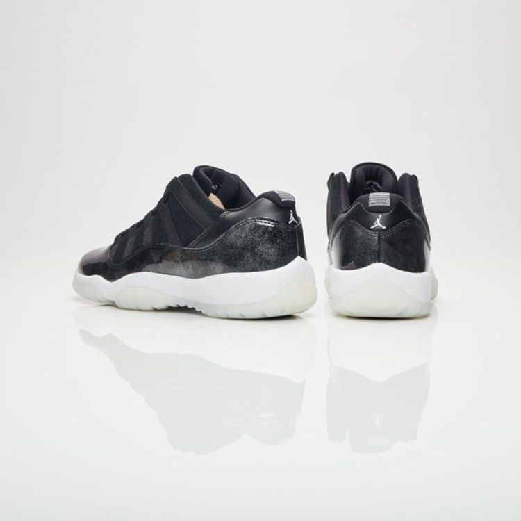 Jordan 11 Retro Low Barons (GS)