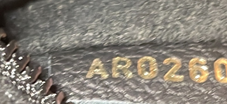 Lockme Monochrome Tote Leather PM