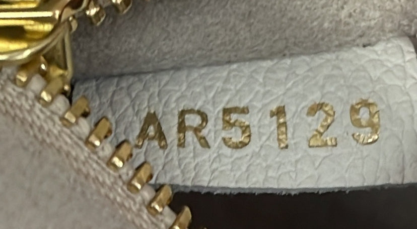 Lockme Monochrome Tote Leather PM