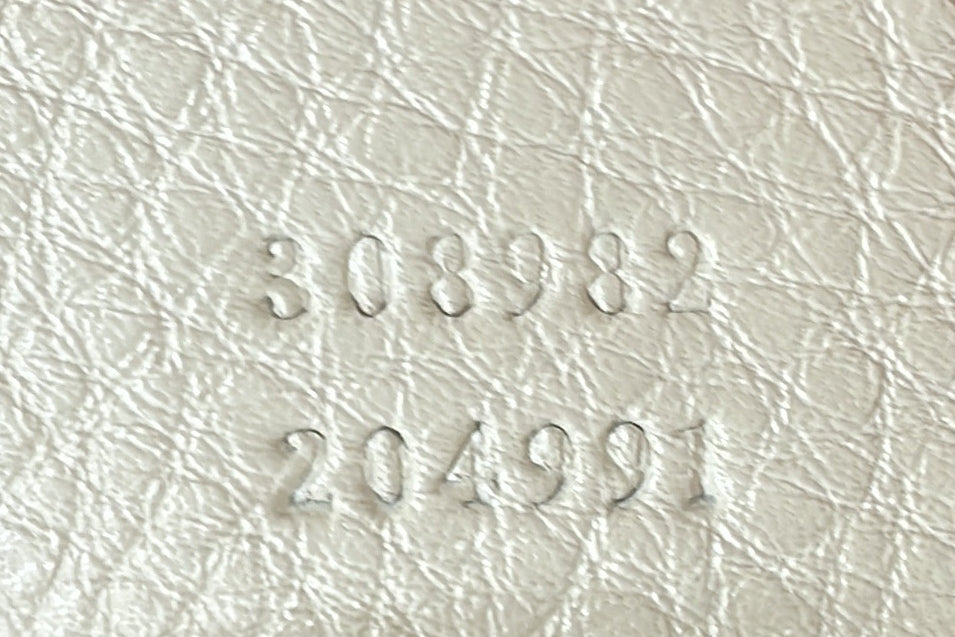 Soho Chain Strap Shoulder Bag Leather Medium