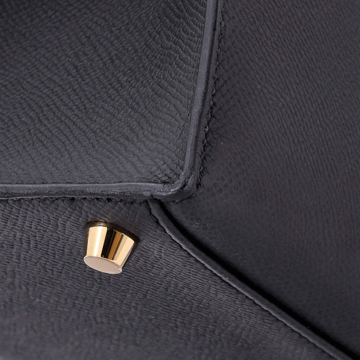 Kelly Handbag Noir Epsom with Gold Hardware 28