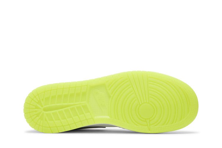 Jordan 1 Low SE Warped Swoosh (GS)
