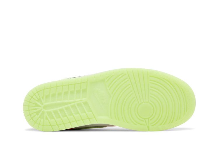 Jordan 1 Low SE Lava Glow
