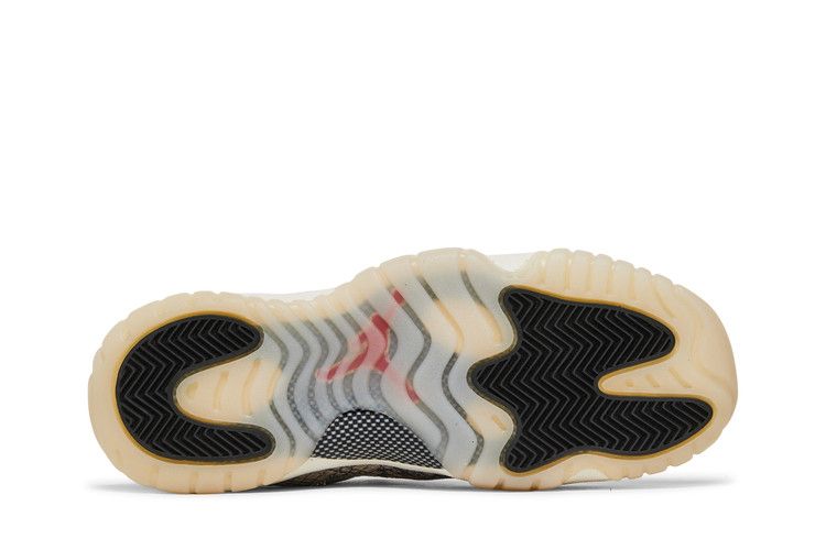 Jordan 11 Retro Low Snake Light Bone (GS)