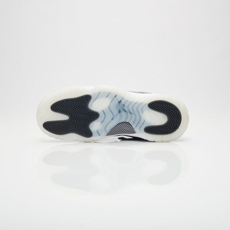 Jordan 11 Retro Low Barons (GS)