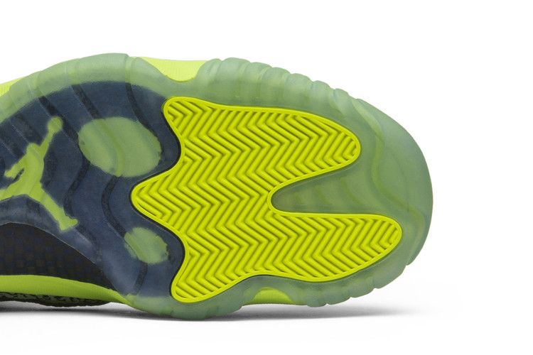 Jordan 11 Retro Low IE Volt