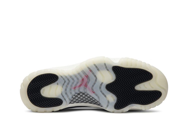 Jordan 11 Retro Low Snake Light Bone
