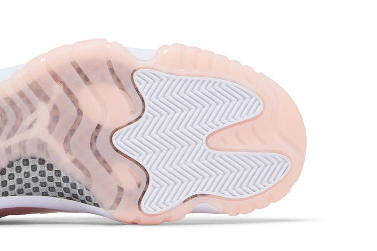 Wmns Air Jordan 11 Retro Low 'Legend Pink'