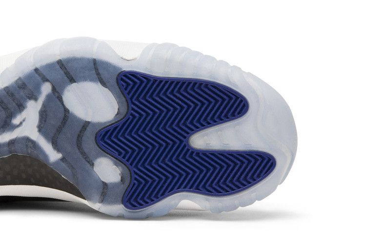 Jordan 11 Retro Space Jam (2016)