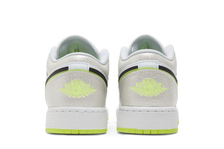 Jordan 1 Low SE Warped Swoosh (GS)