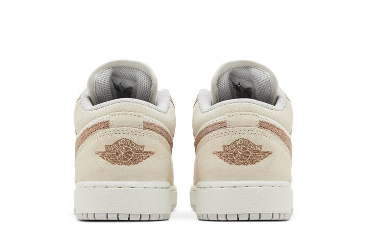 Jordan 1 Low SE Legend Light Brown (GS)