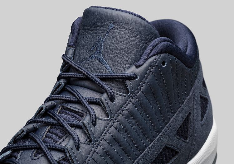 Jordan 11 Retro Low IE Obsidian