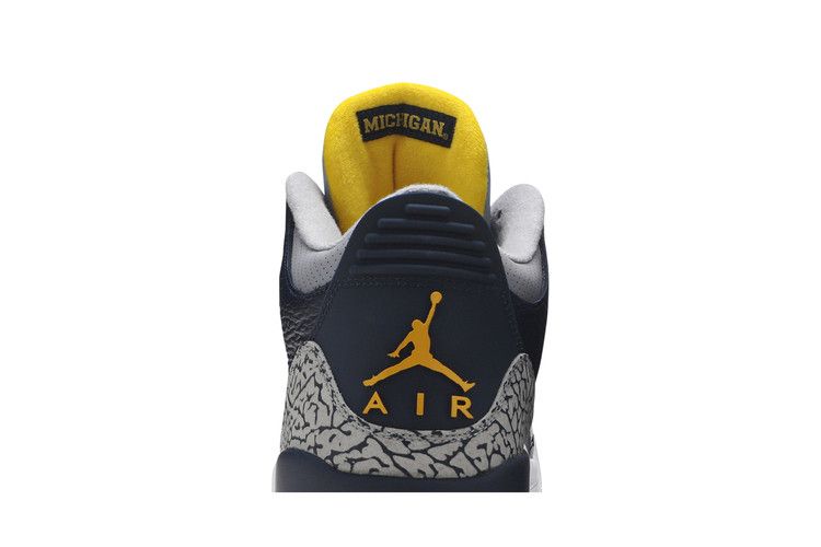 Jordan 3 Retro Michigan PE