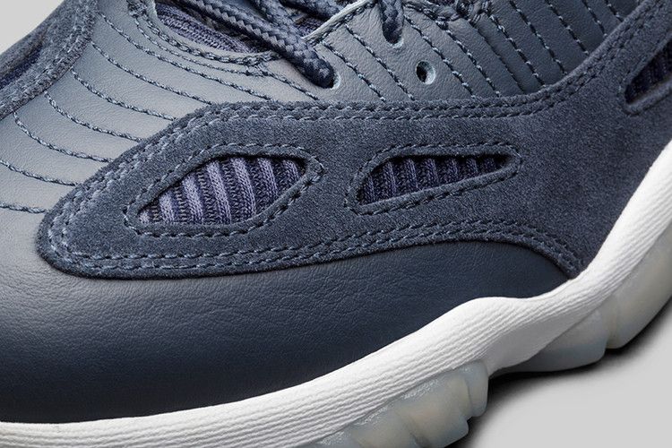Jordan 11 Retro Low IE Obsidian