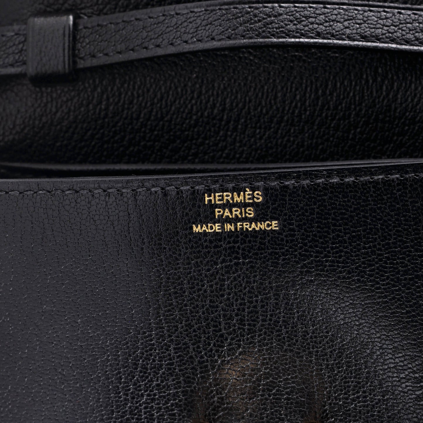 Chaine d'Ancre Compact Wallet on Strap Chevre Mysore