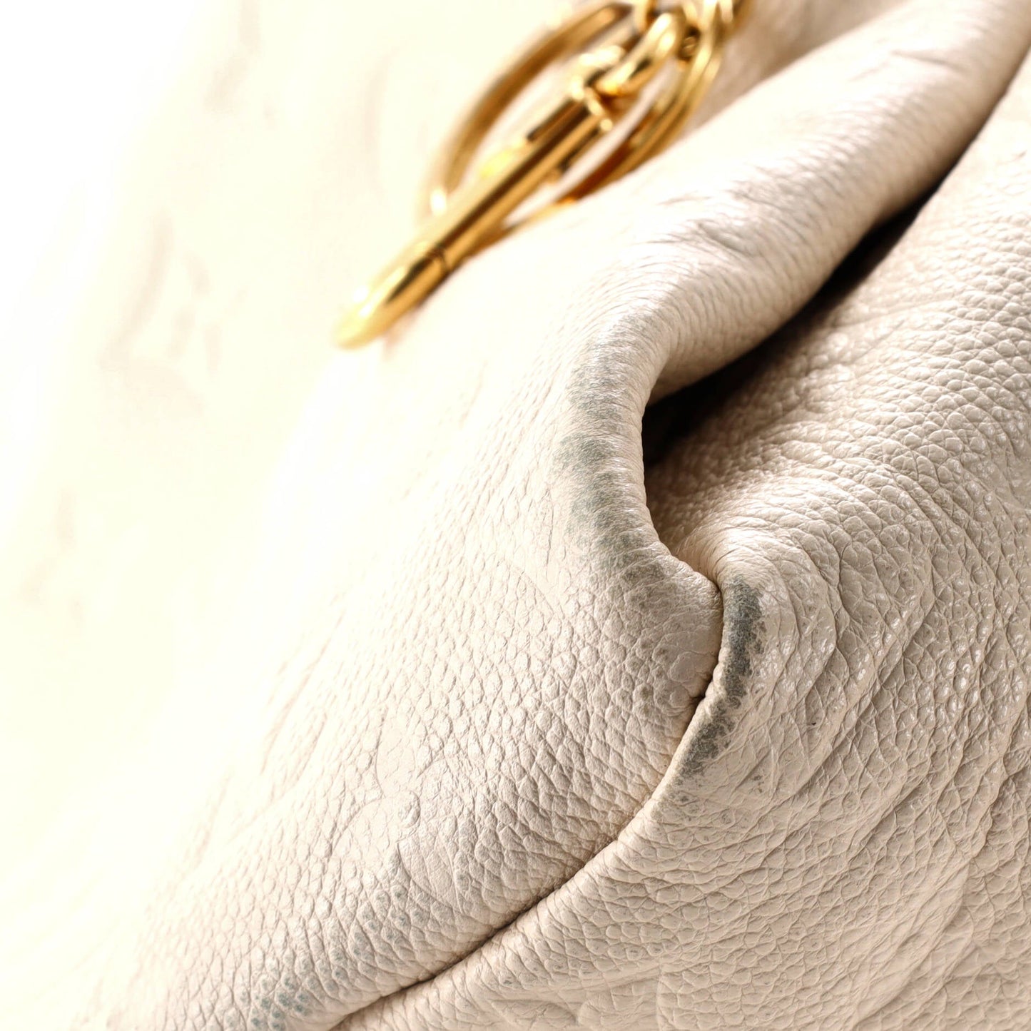 Artsy Handbag Monogram Empreinte Leather MM