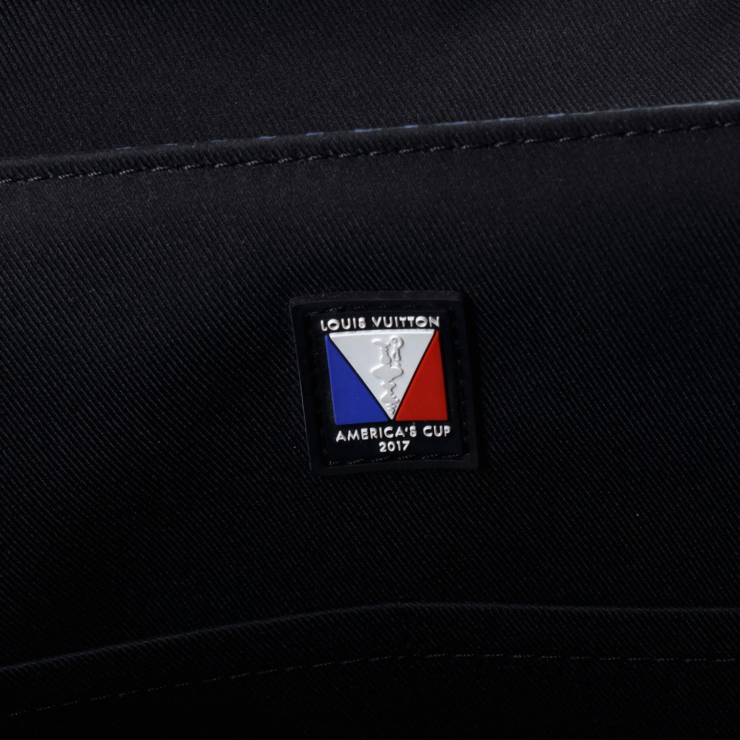 District NM Messenger Bag Regatta Damier Cobalt MM