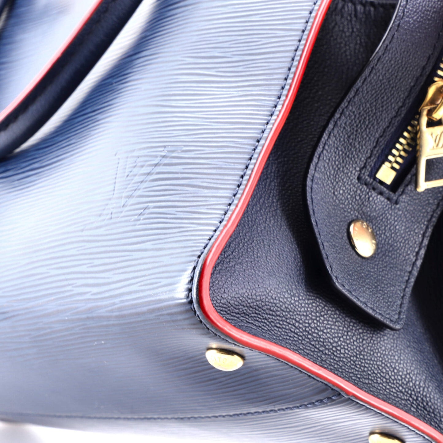 Vaneau Handbag Epi Leather MM