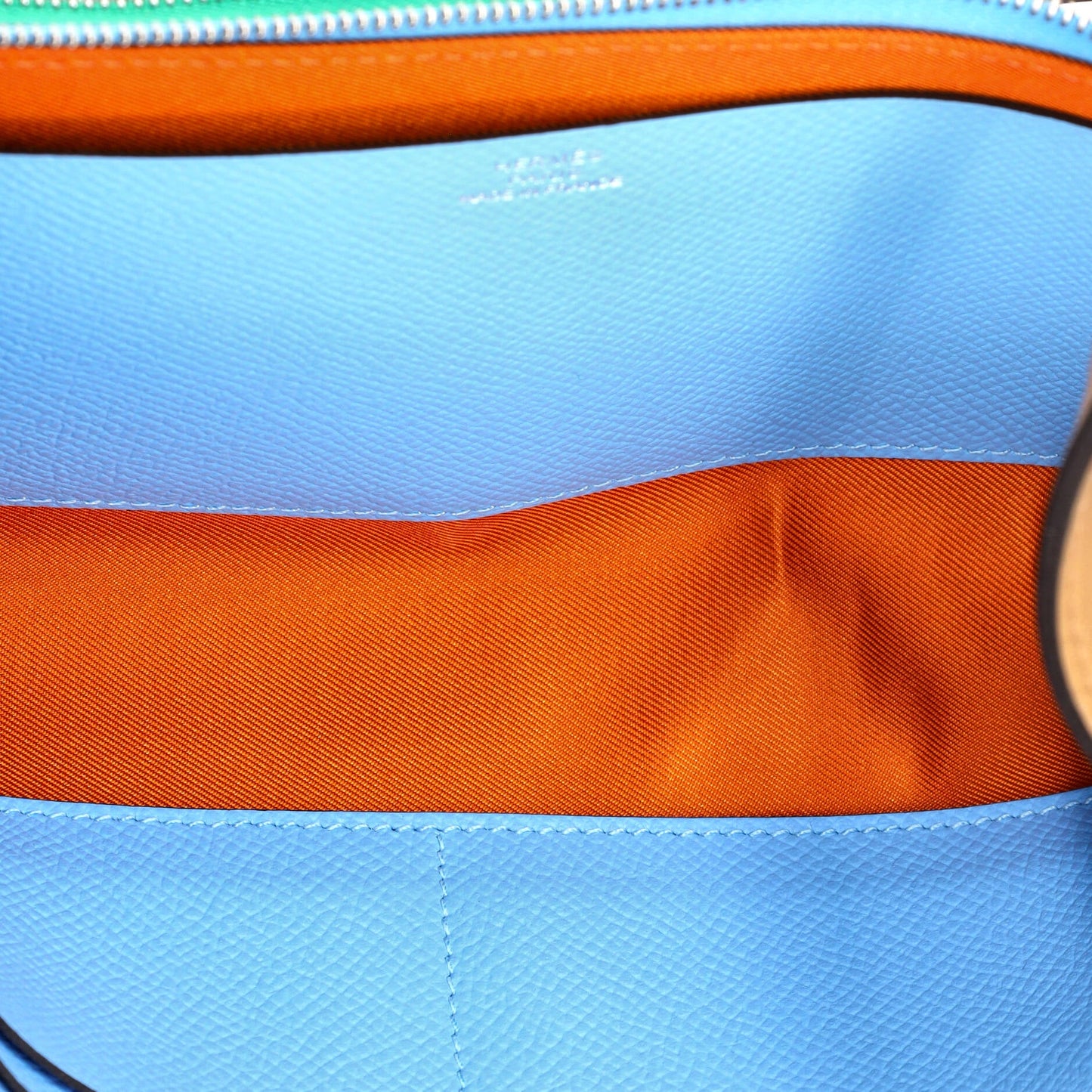 Nouveau To Go Wallet Epsom with Swift