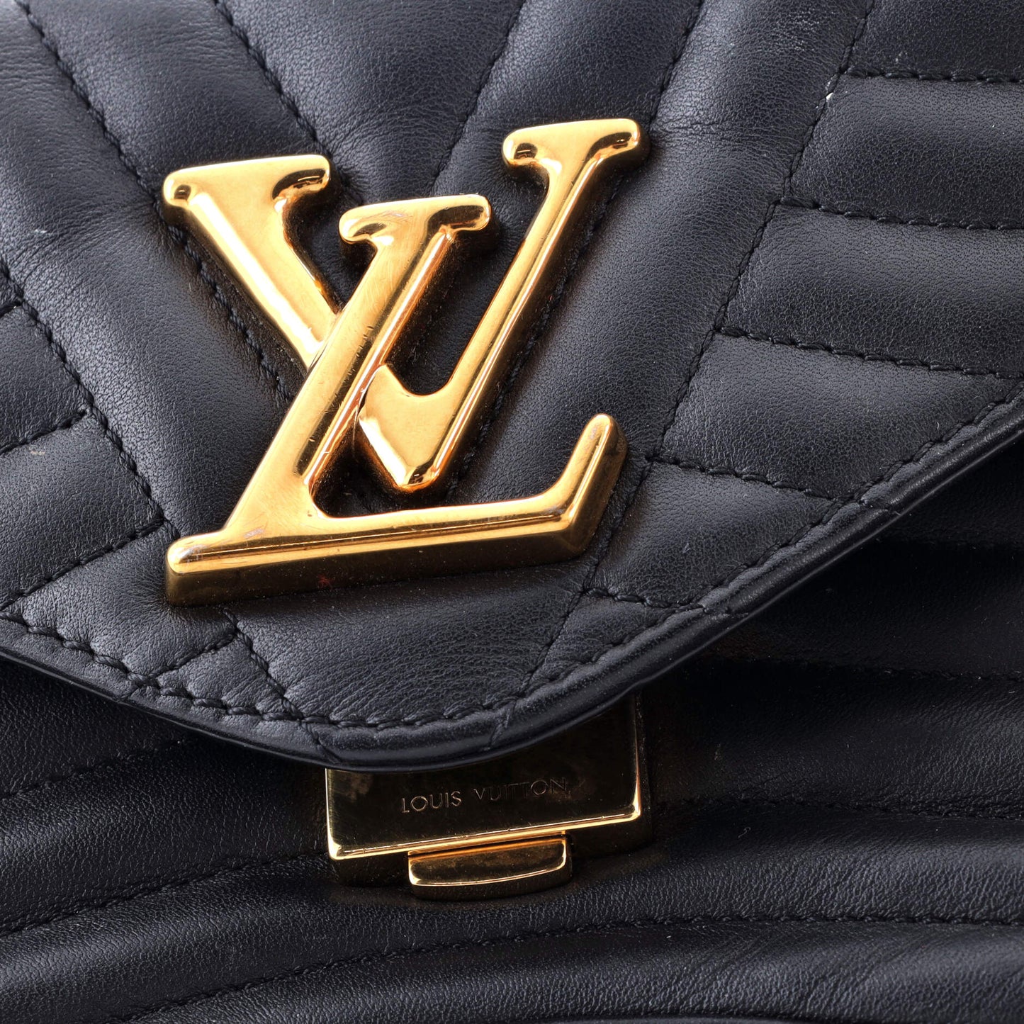 New Wave Chain Bag Quilted Leather PM