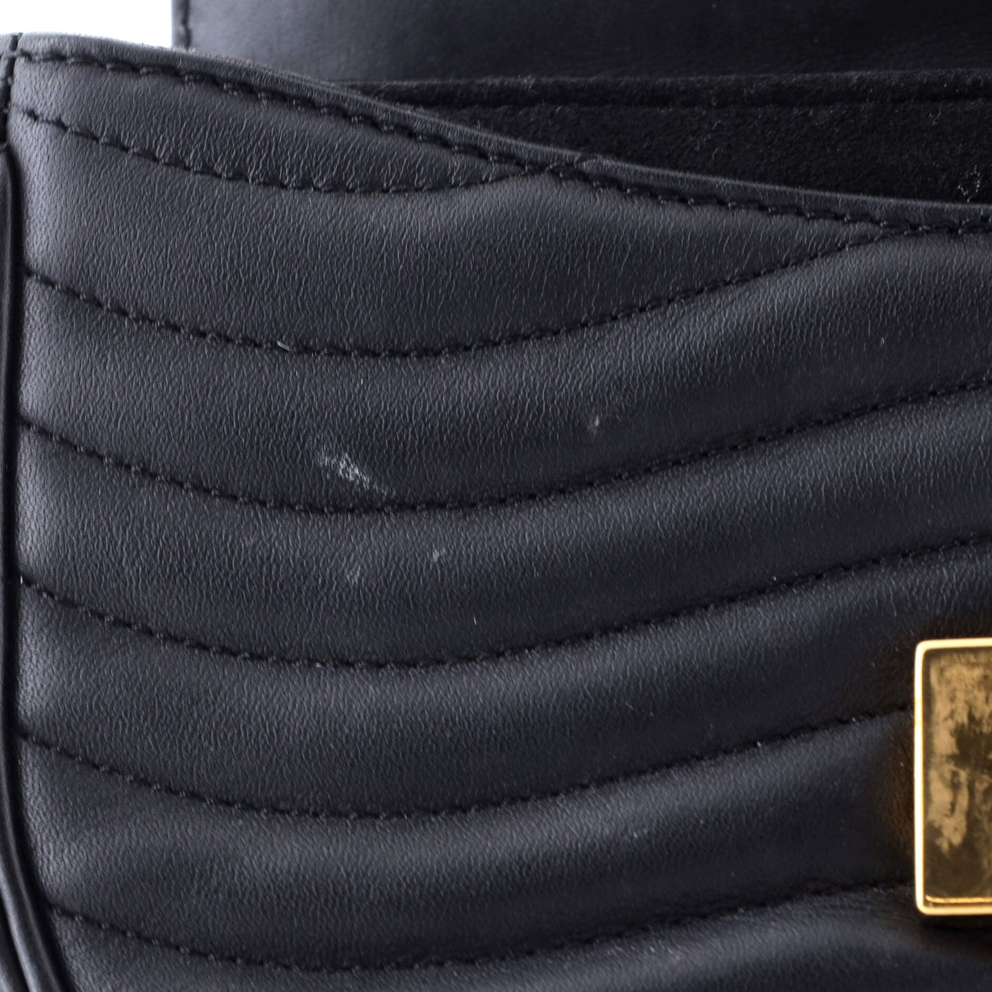 New Wave Chain Bag Quilted Leather PM