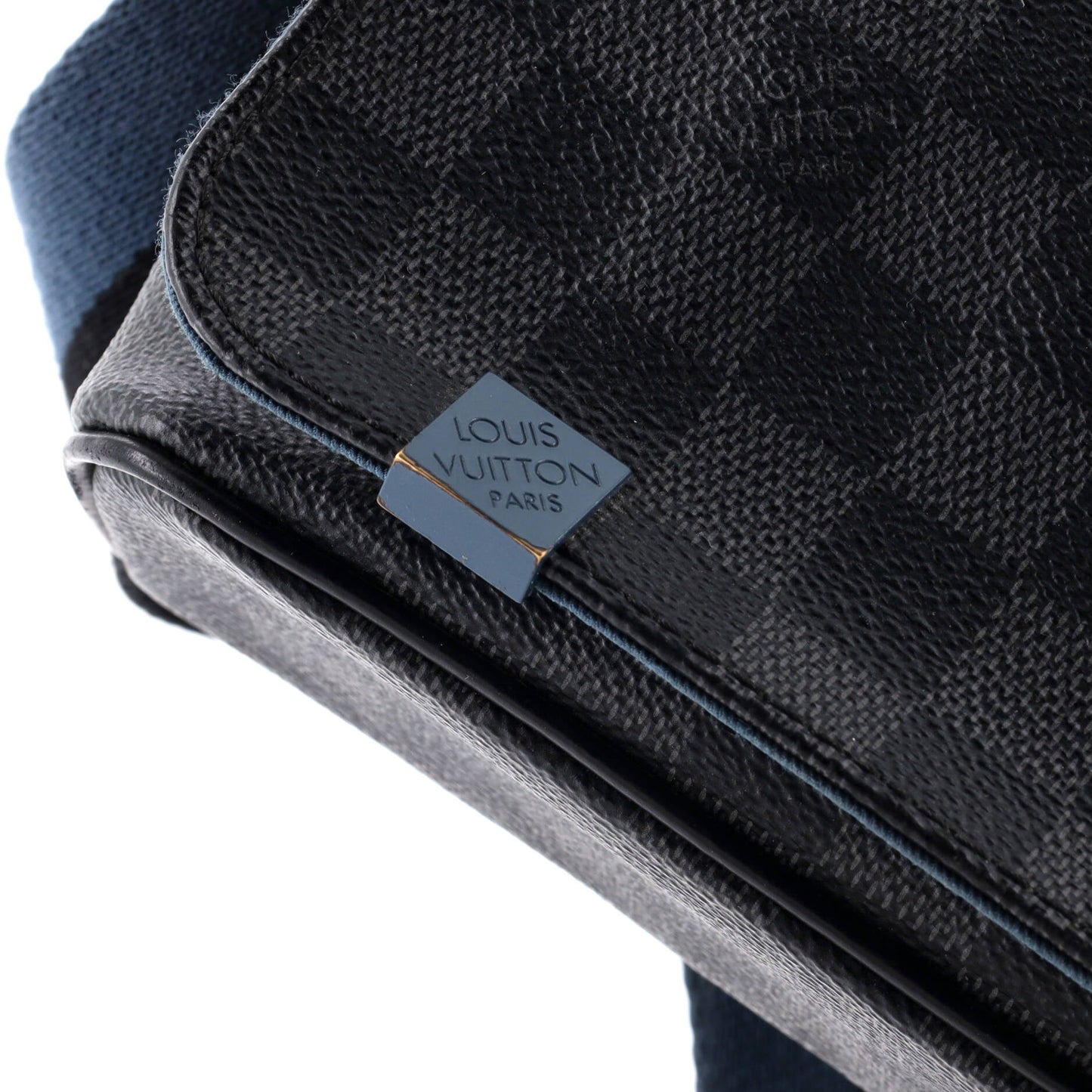 District NM Messenger Bag Damier Graphite PM