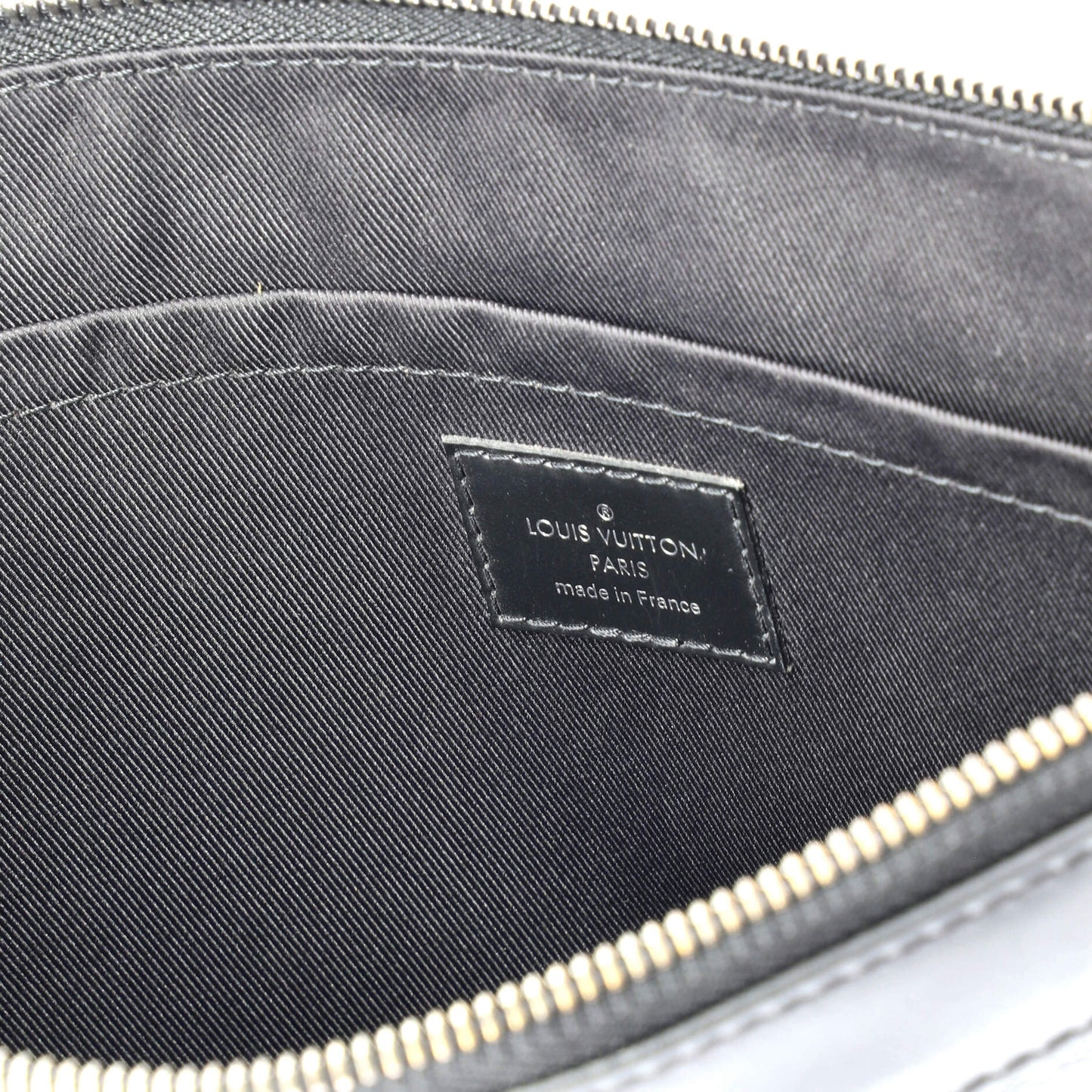 Discovery Pochette Monogram Eclipse Canvas GM