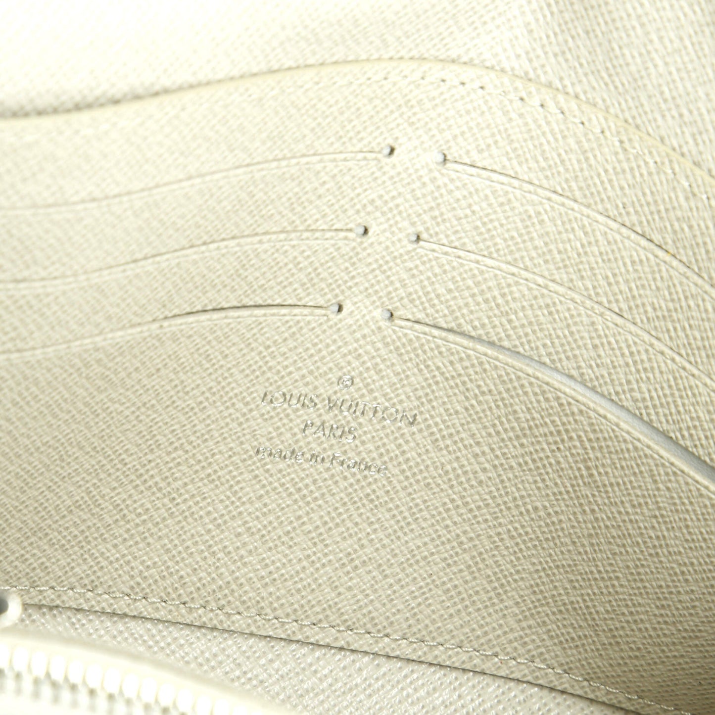 Twist Chain Wallet Epi Leather