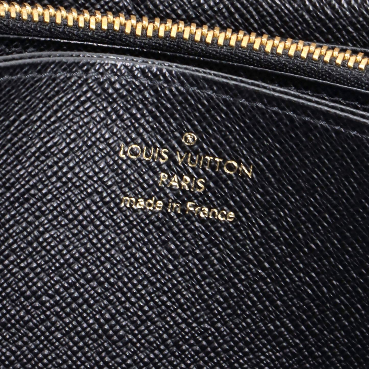 Zippy Wallet Reverse Monogram Giant