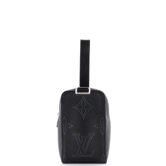 Wash Pouch Monogram Shadow Giant Taurillon Leather