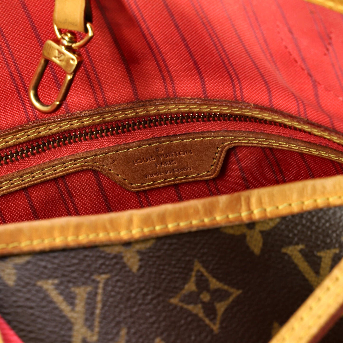 Neverfull NM Tote Limited Edition Cities V Monogram Canvas MM