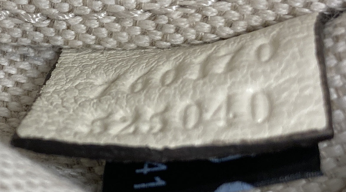 Blondie Shoulder Bag Diagonal Quilted Leather Mini