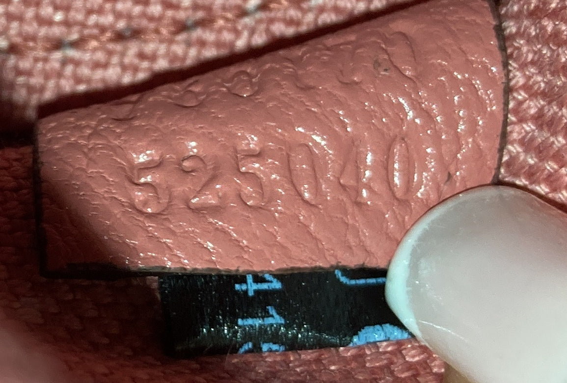 Blondie Shoulder Bag Diagonal Quilted Leather Mini