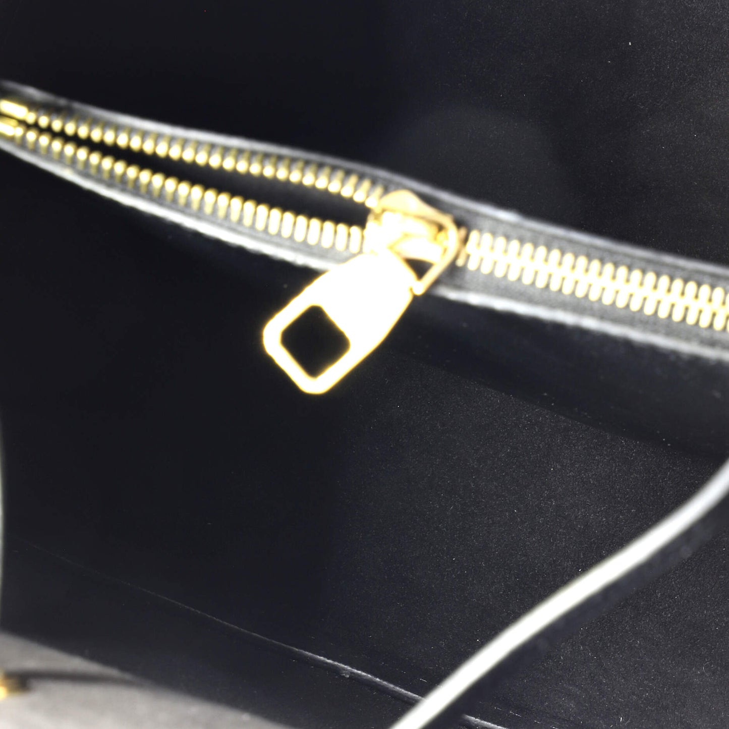 NeoNoe Handbag Monogram Empreinte Leather MM