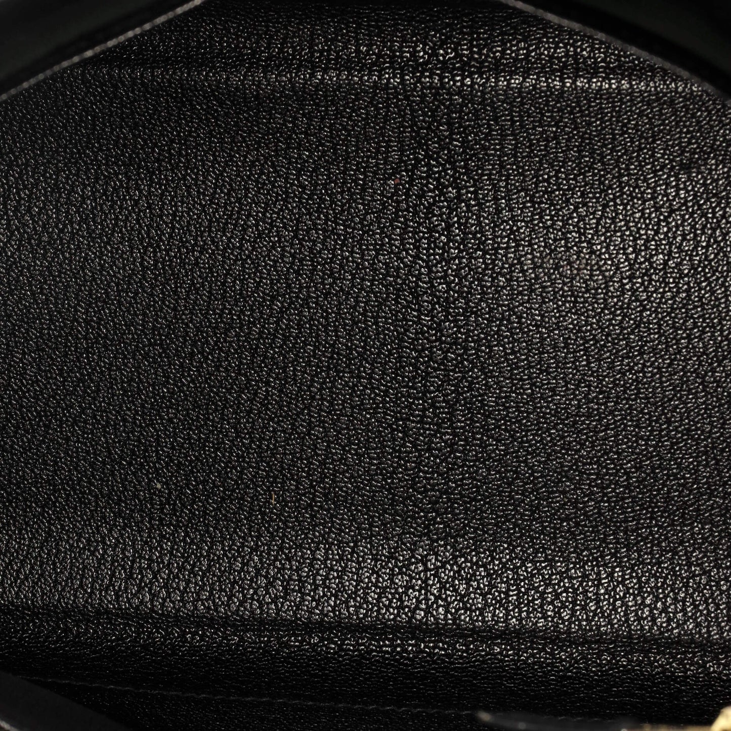 Kelly Handbag Noir Clemence with Gold Hardware 28