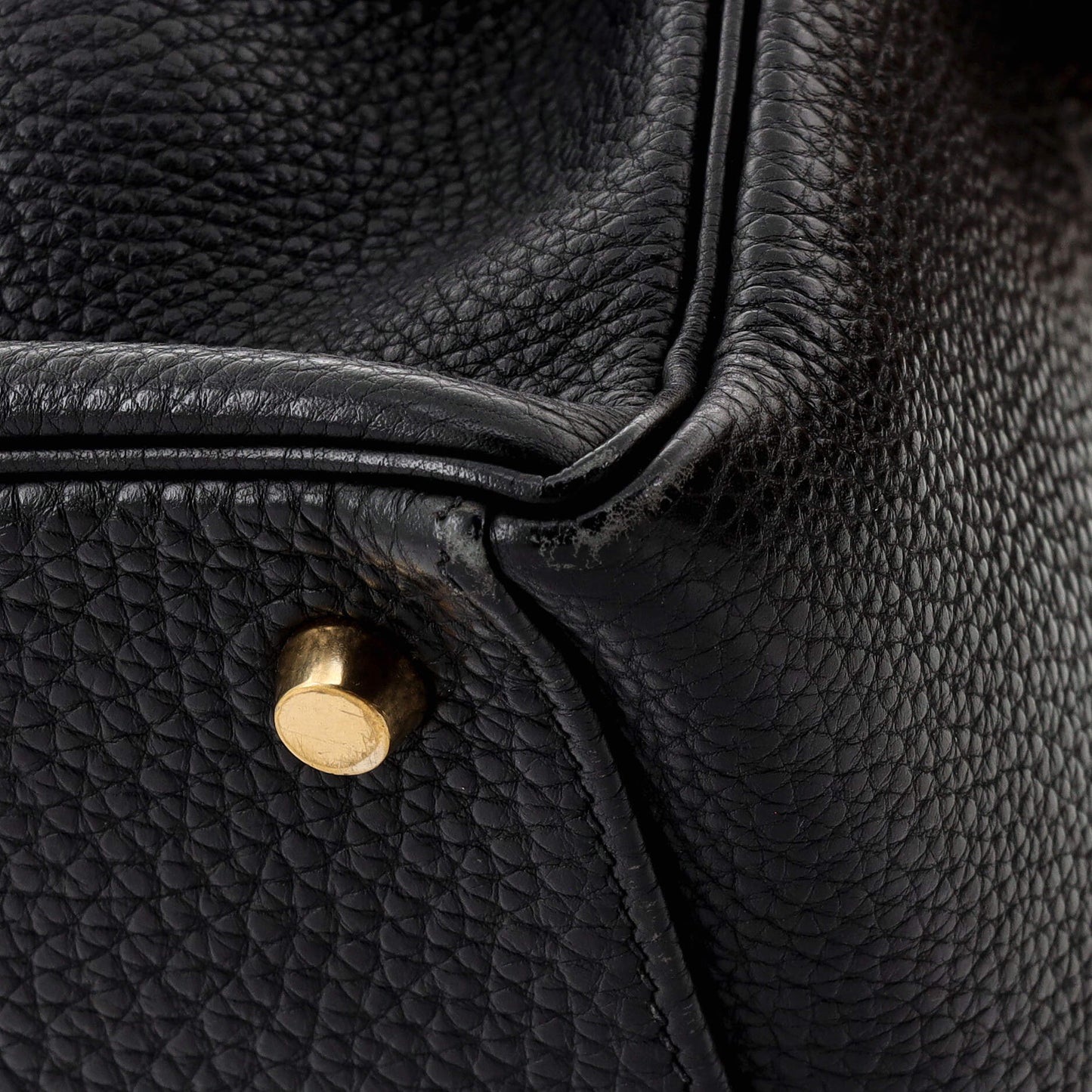 Kelly Handbag Noir Clemence with Gold Hardware 28