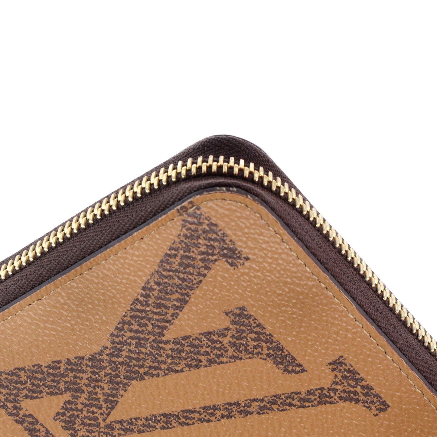 Zippy Wallet Reverse Monogram Giant