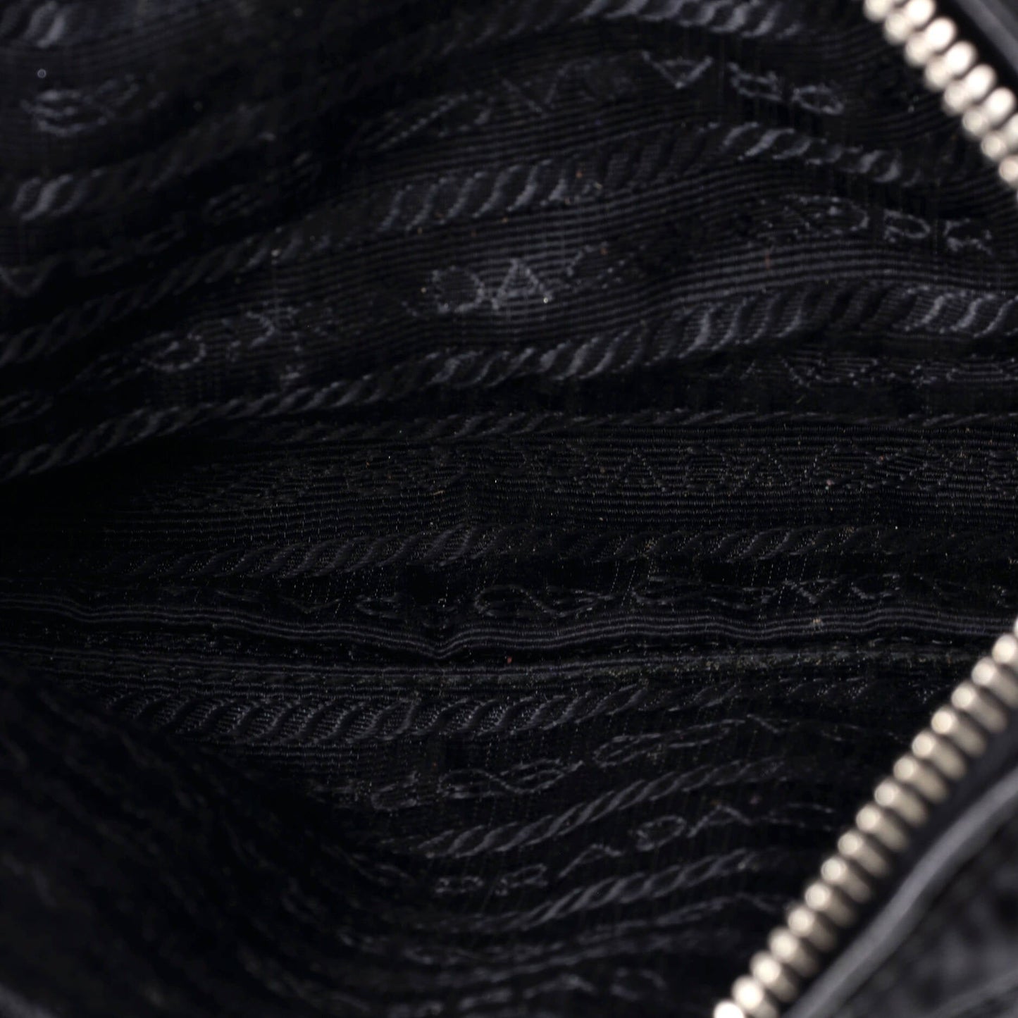 Chain Zip Shoulder Bag Quilted Tessuto Small