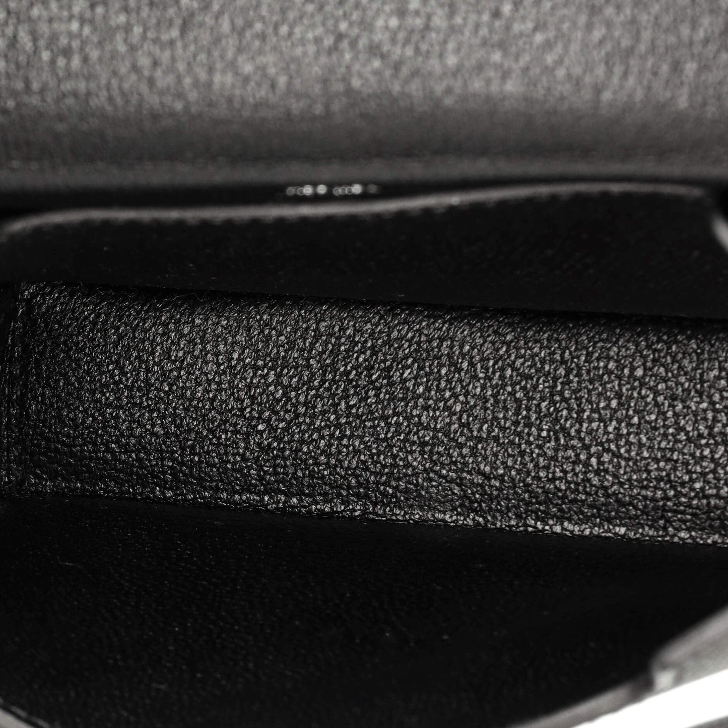 Kelly Multi Pocket To Go Pouch Epsom