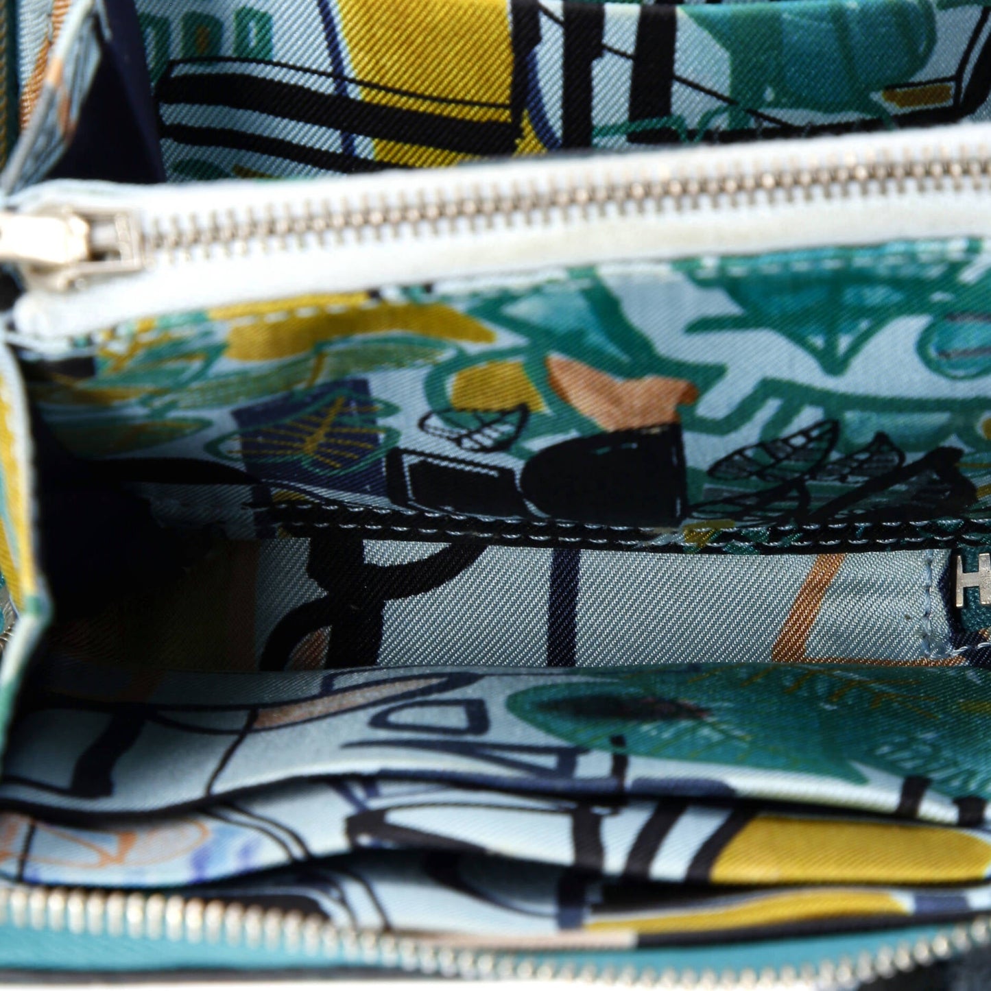 Azap Zip Around Wallet Silk'in Epsom Compact