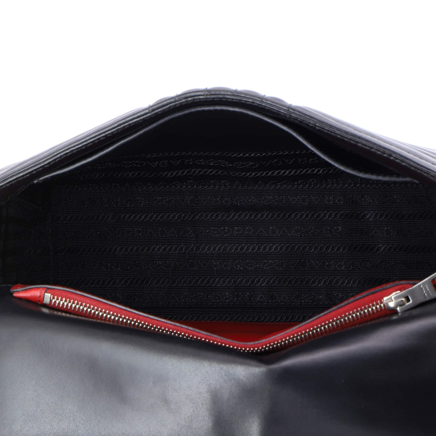 Chain Flap Shoulder Bag Diagramme Quilted Leather Medium