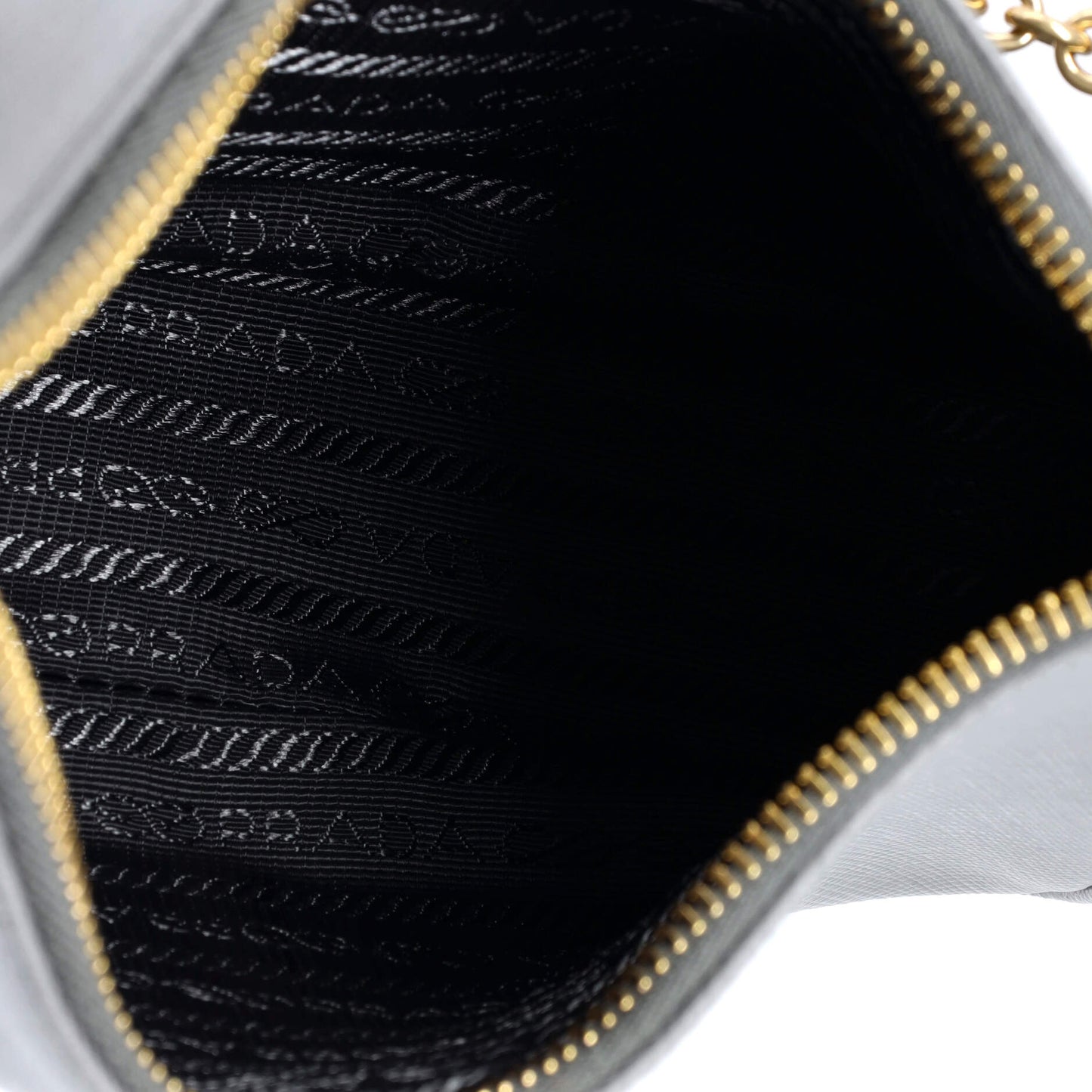 Re-Edition 2005 Shoulder Bag Saffiano Leather Small