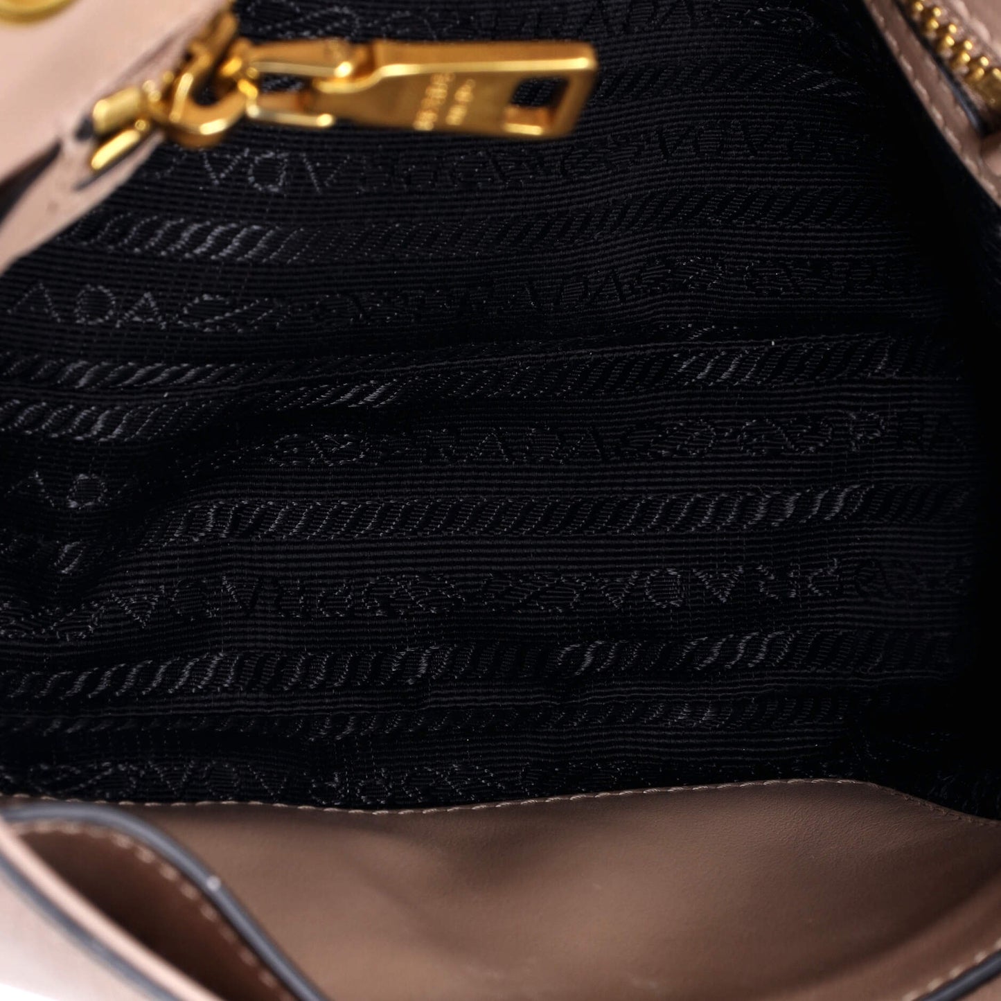 Pattina Flap Shoulder Bag Saffiano Leather Small