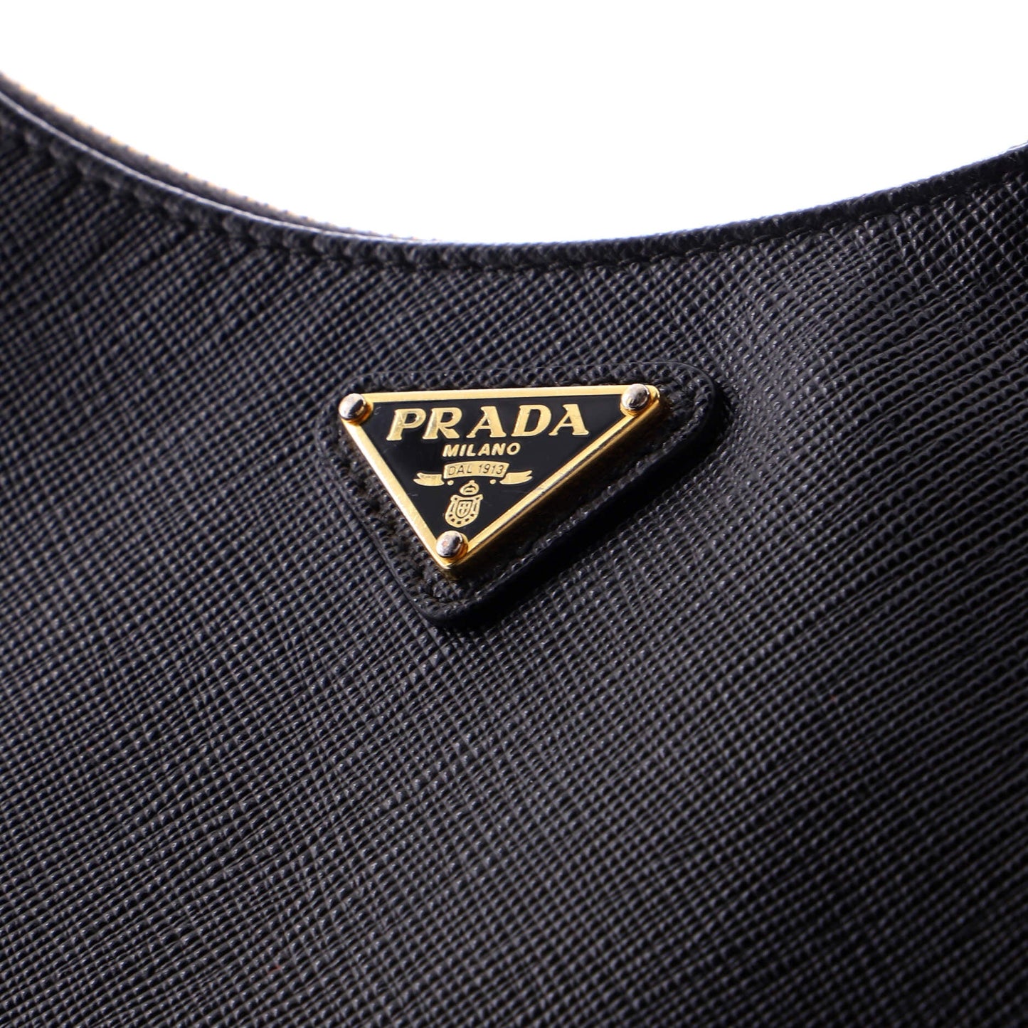 Re-Edition 2005 Shoulder Bag Saffiano Leather Small