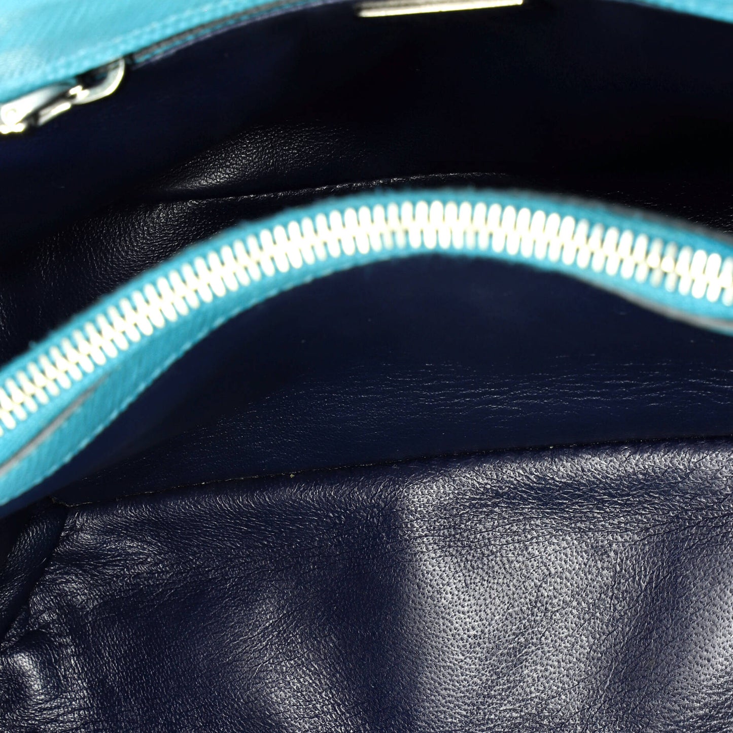 Turnlock Cuir Twin Tote Saffiano Leather Small